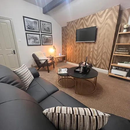 דירה The Summit Near Conference Centre Free Parking הרוגייט
